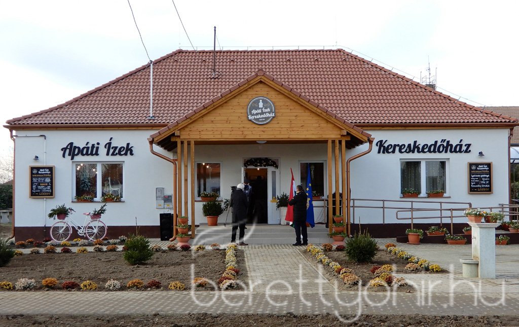 Megnyílt az Apáti Ízek Kereskedőház 63